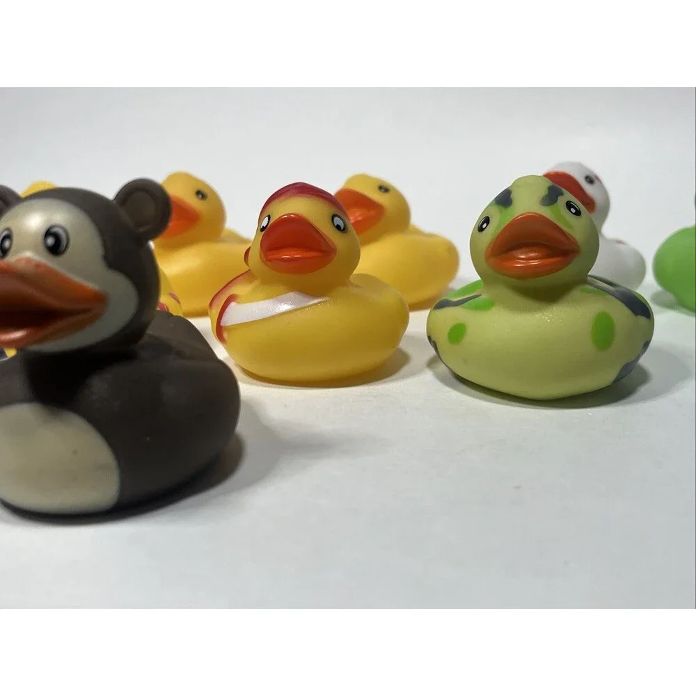 Lot of 14 Rubber Duckies, Jeep Ducking Party Favors Jeep Ducking